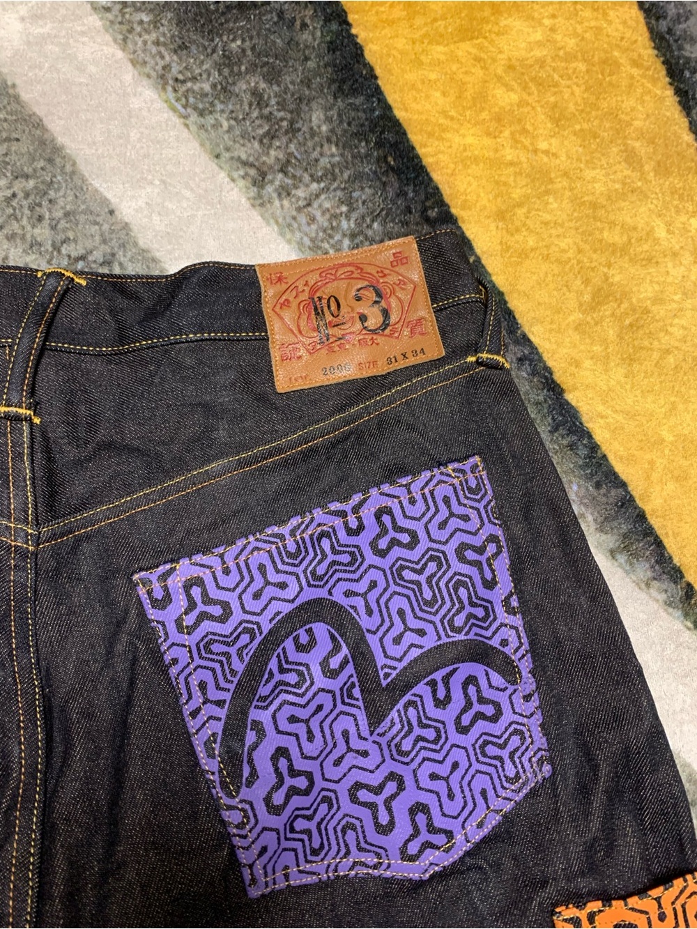 Evisu Pocket Jeans - Picture 4 of 9